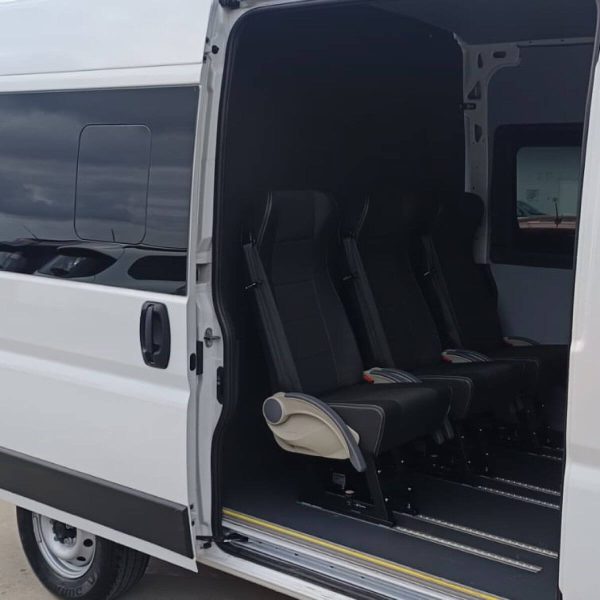 Fiat Ducato MHZ 2.2 M-JET de 140cv de 2024 - Image 4